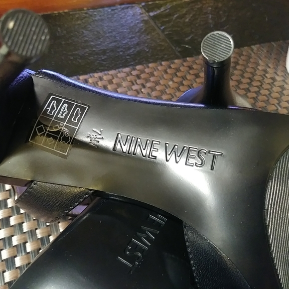 Nine West size 7.5 M.genuine leather.New in box. - Picture 6 of 13